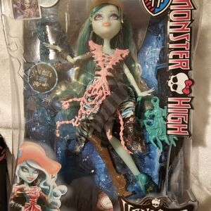 Monster High Haunted Vandala Doubloons
